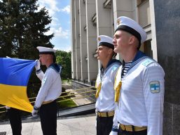 В Одесі урочисто підняли Державний прапор України та Прапор Європейського Союзу