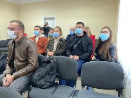 Вадим Шкарівський провів зустріч з інтернами та оглянув інфраструктуру в громаді Болградського району