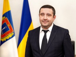 Григорій Діденко вітає працівників дипломатичної служби з професійним святом