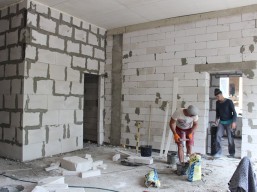 Триває будівництво амбулаторії у селищі Хлібодарське