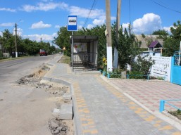 В Овідіополі будуються нові тротуарні доріжки