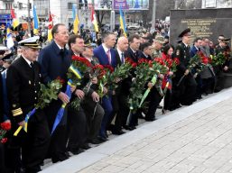 Участь керівництва обласної ради в урочистому покладанні квітів з нагоди 74-ої річниці визволення м. Одеси