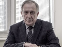 З глибоким сумом повідомляємо, що на 71-му році життя відійшов у вічність Ігор Леонідович Учитель
