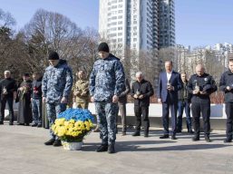 В Україні відзначають День добровольця!