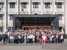 Вишиванка об’єднує покоління: в Одеській обласній раді відзначили День українського національного вбрання!