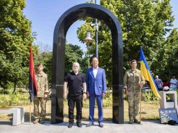 В Одесі пройшов пам’ятний захід – «Дзвін пам’яті» на честь загиблих Захисників України