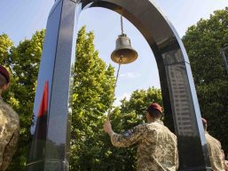 В Одесі пройшов пам’ятний захід – «Дзвін пам’яті» на честь загиблих Захисників України